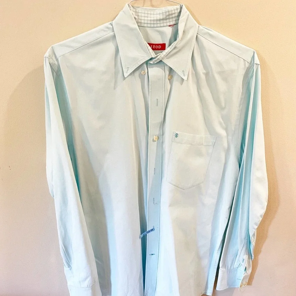 IZOD Blue Button Down Dress Shirt Medium - Picture 3 of 11